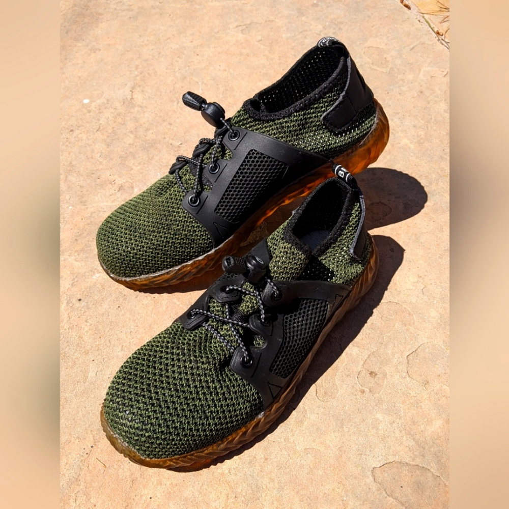 NEW Indestructible Shoes Ryder Green US 8 / EU 41